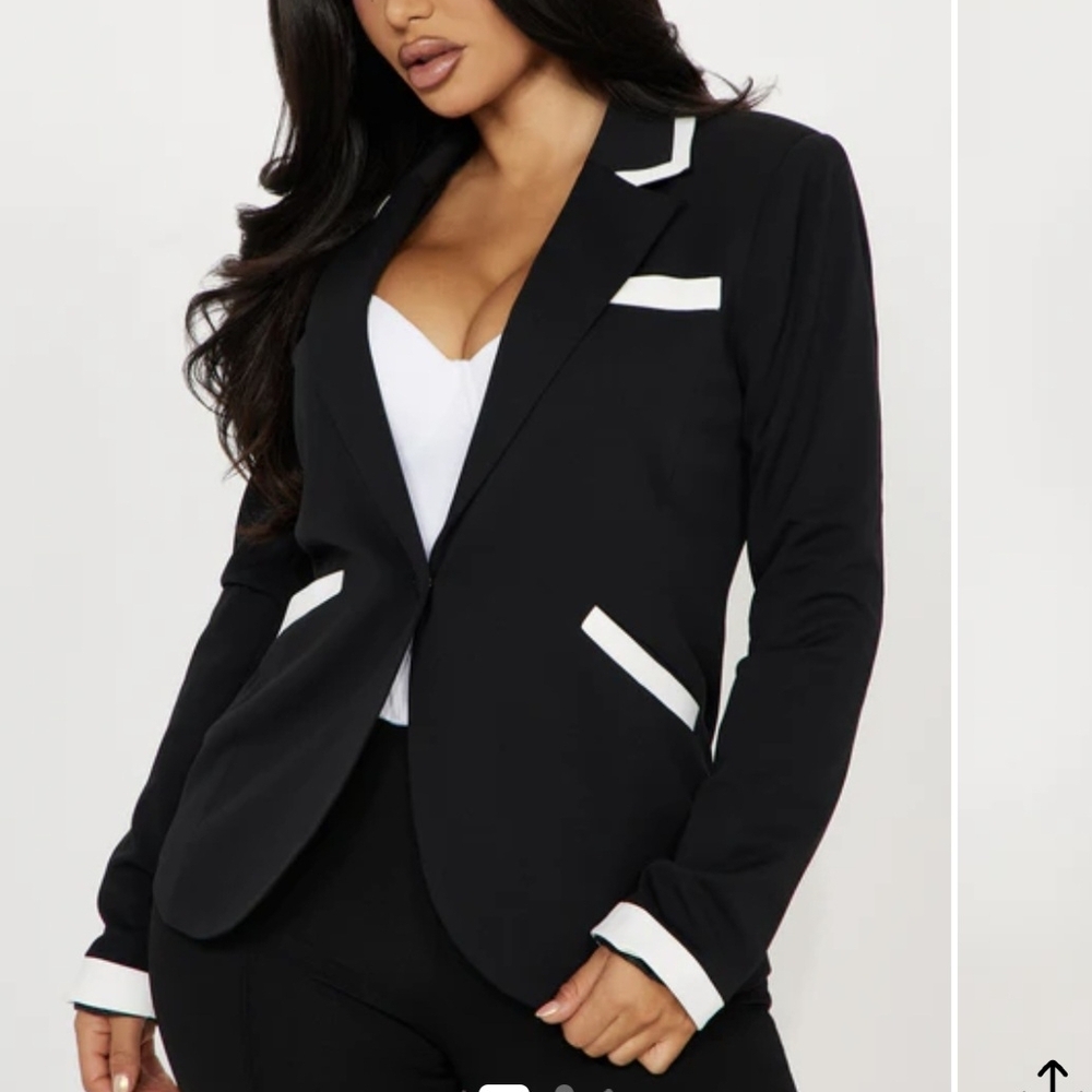 Black Contrast-Trim Blazer Jacket